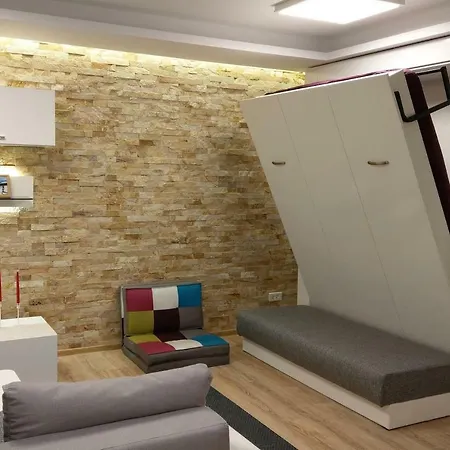 Apartment 10