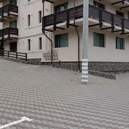 Apartment 10 *